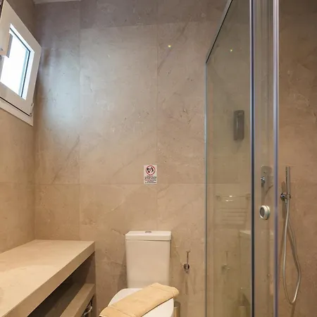 Skipper Beachfront Suites Hersonissos  Pokoj fotografie