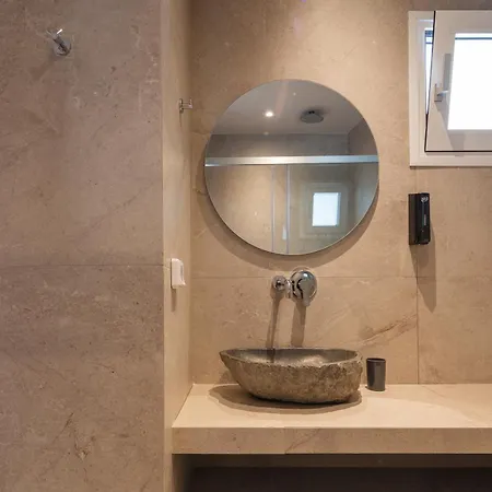 Skipper Beachfront Suites Hersonissos  Pokoj fotografie