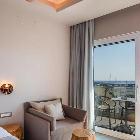 Skipper Beachfront Suites Hersonissos  Pokoj fotografie