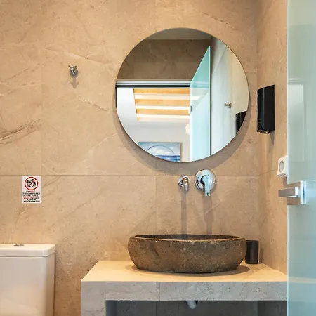 Skipper Beachfront Suites Hersonissos  Pokoj fotografie
