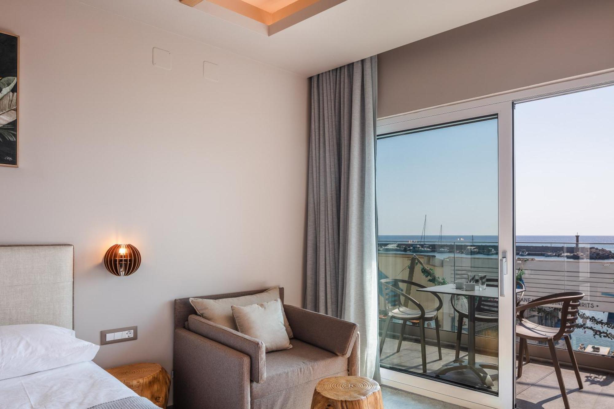 Skipper Beachfront Apartment *